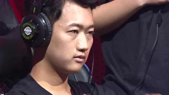 DNF第六届职业赛小组赛A组第二轮汪昱VS张宰源免费观看