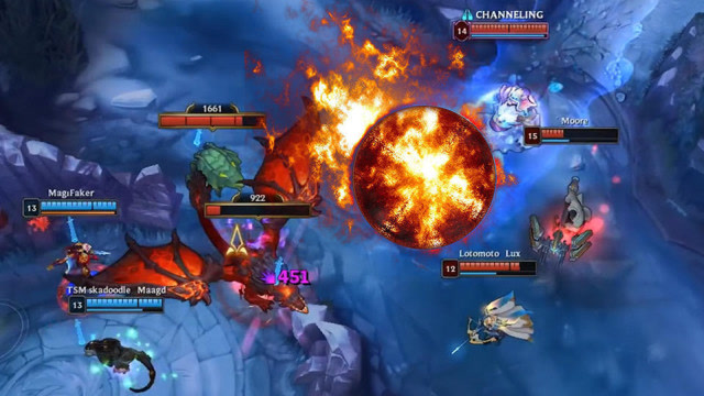 LOL：600AP加成的努努有多快乐？一个雪球可以秒人！免费观看