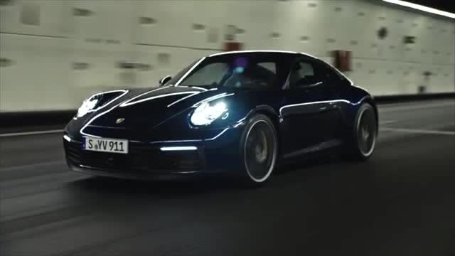 全新第八代保時捷911