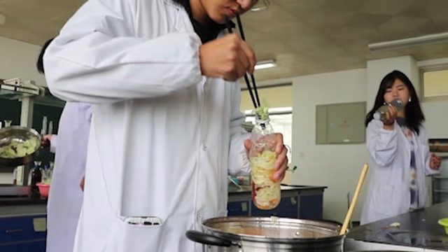 高校開設泡菜製作課受追捧 同學:我的小菜有着落了
