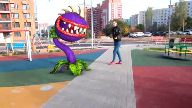 植物大战僵尸：好高大的食人花免费观看