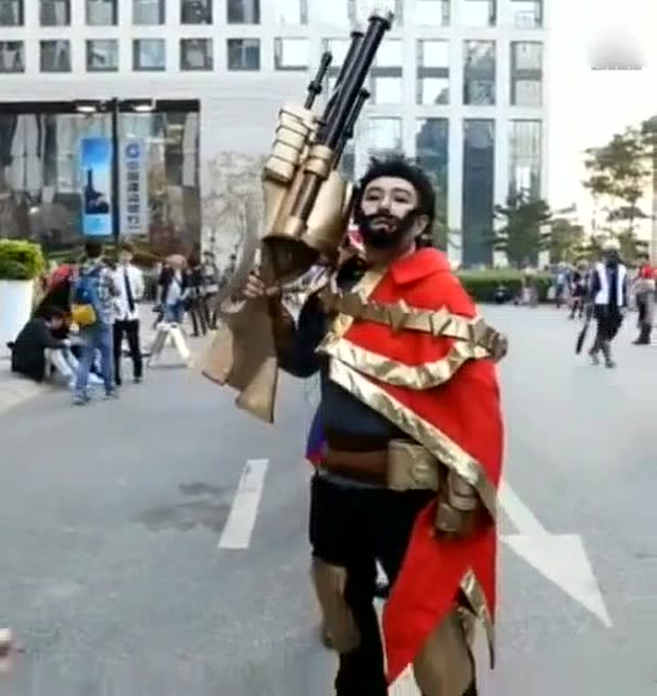 英雄联盟：真人cos谁才是你心目中的神免费观看