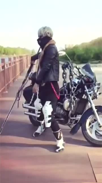 骑着黑色机车去流浪，我是独孤大侠免费观看