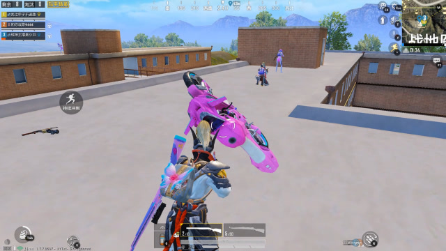 和平精英：玩家偶遇学生党粉丝，为了营救他们，独自闯进敌人圈套免费观看