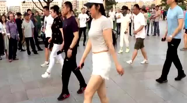 曳步舞满曳情慢动作分解-鬼步舞教学基础舞步