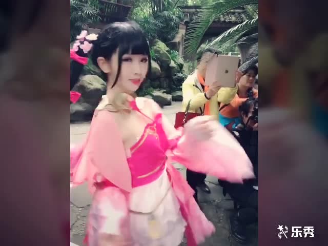 王者荣耀真人版的cos，你喜欢哪个免费观看