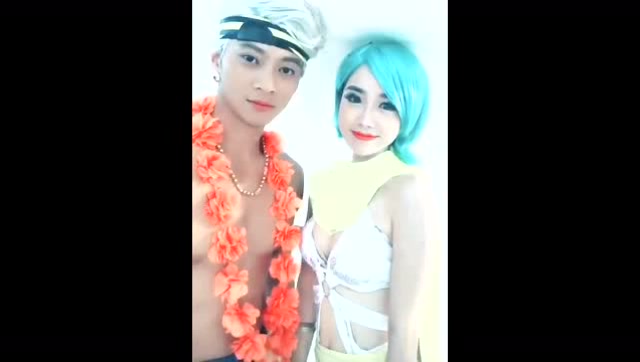 王者峡谷最美一家三口，这波coser我打满分免费观看