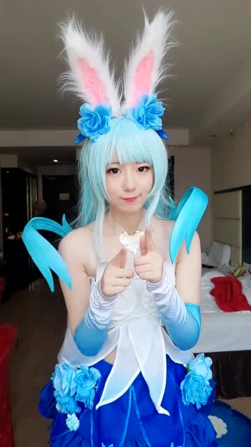 王者荣耀：好想吃一口这个cosplay公孙离免费观看