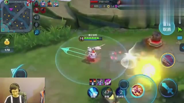 梦泪李白追杀残血程咬金,程咬金开大和梦泪刚正面免费观看