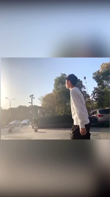 梦泪：好久没出门了，出去放放风晒晒太阳免费观看