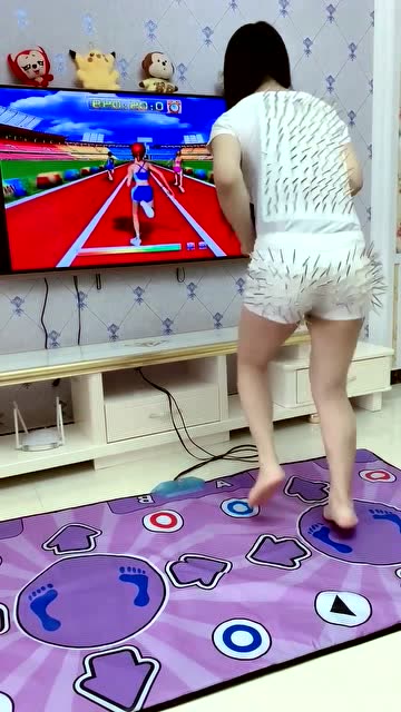 女人在家玩这个，还锻炼身体了！免费观看