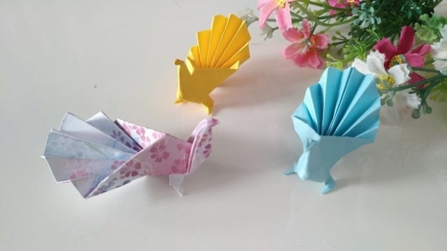 儿童手工折纸 孔雀开屏真漂亮,女孩子看到都想学