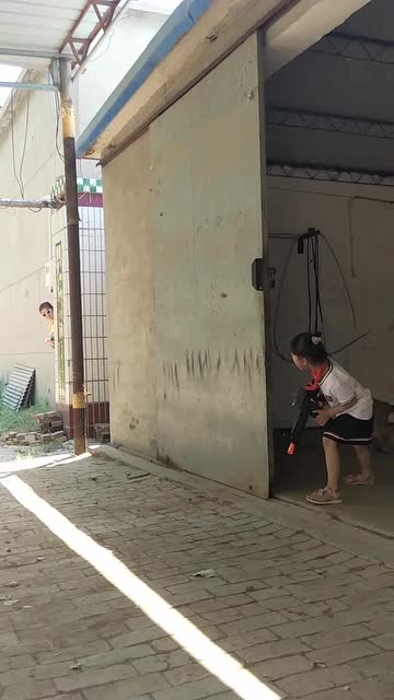 一起来玩吃鸡免费观看