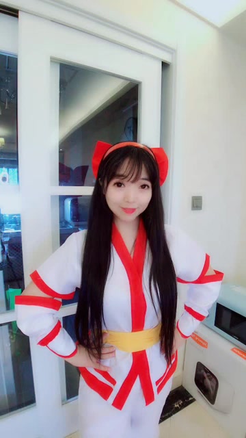 娜可露露来告诉你杀敌语音的正确方式免费观看