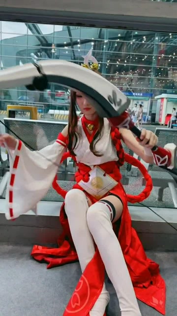 伽罗小姐姐，天太热妆都花了免费观看