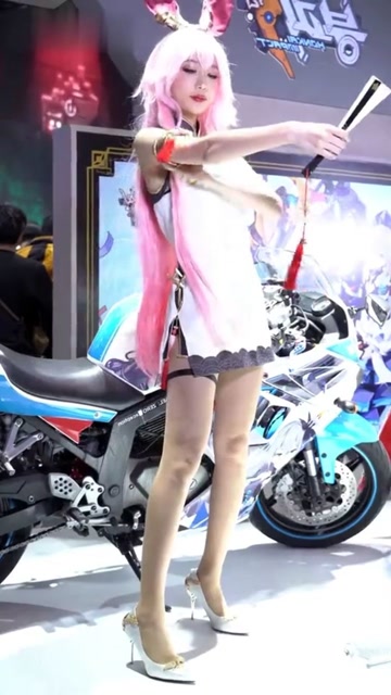 白天模特，晚上回家就是乖宝宝！免费观看