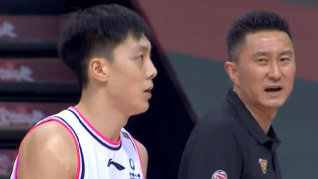 胡明轩最想删去的画面,打野球三分4中0,杜锋:你超级高水平