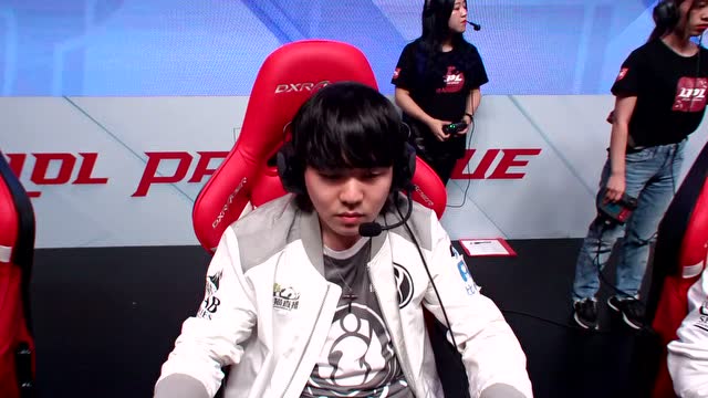 LPL春季赛比赛视频W6D6 IG vs FPX 第1场免费观看