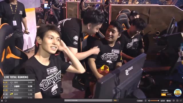 PGI虎牙第一视角全程回顾OMG夺冠历程，恭喜OMG!免费观看