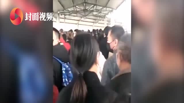 門票免費遊客排長隊遭質疑 河南寶泉景區稱:未超當日限流人數