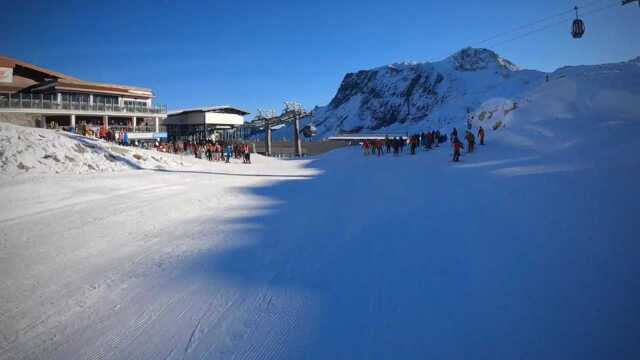 完美滑雪场我酸了!一望无际皑皑白雪 还有美妙绝伦的风景