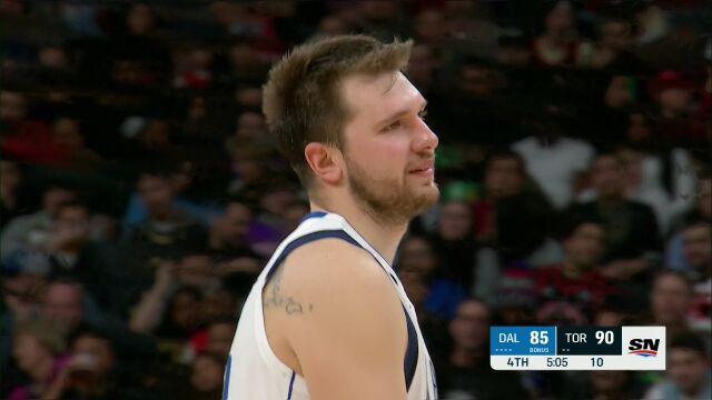 NBA常规赛：独行侠vs猛龙第4节原声解说回放