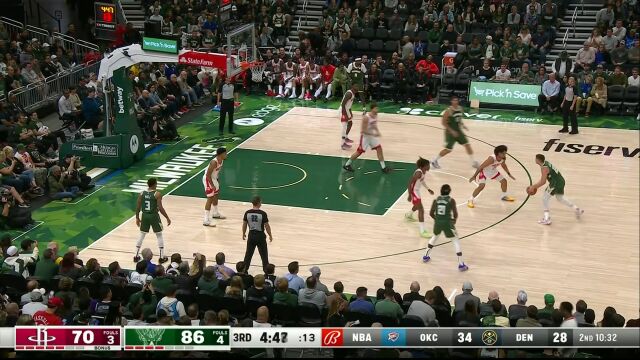 NBA常规赛：火箭vs雄鹿第3节英文原声回放