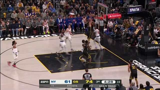 佛光普照大地！汤普森长驱直入滑翔劈扣