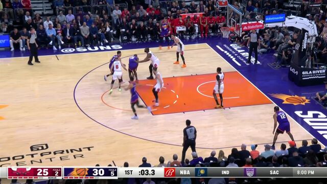 展现稳定手感 布克漂移中投压哨惊艳众人