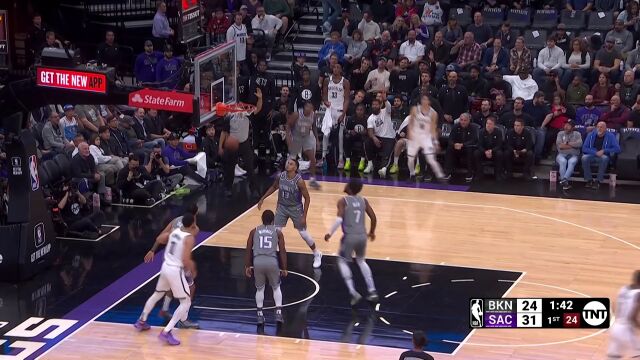 杜兰特低位策应送妙传 渡边雄太底角三分空心入网