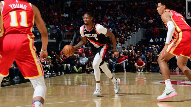 雷迪什vs老鹰集锦 全场25+3里突外投难挽颓势