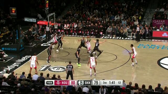 克拉克斯顿送出火锅大餐 丁威迪转换进攻一条龙上篮得手