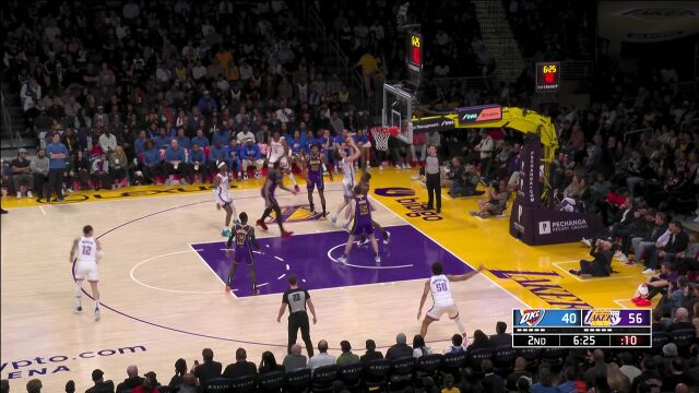 沃克空中折叠上篮 吉迪打成2+1以予还击