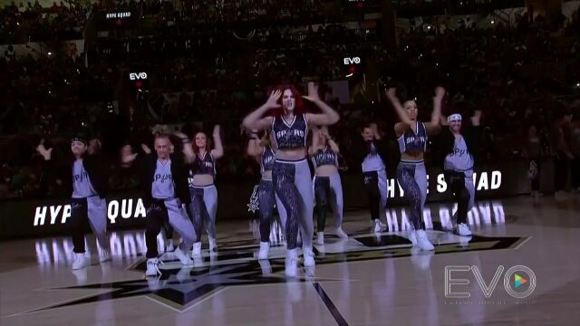 NBA常规赛：独行侠vs马刺第2节中文解说回放