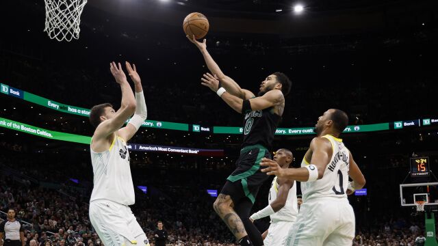 爵士vs凯尔特人精华纯享 塔图姆39分 绿军背靠背取胜
