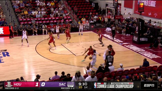 回顾火箭vs国王交战记录 萨博尼斯已经连续8场篮板上双