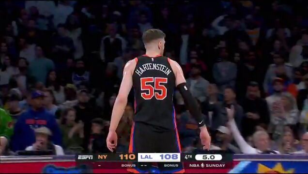 当断不断必受其乱！湖人犹豫不决浪费14秒进攻时间