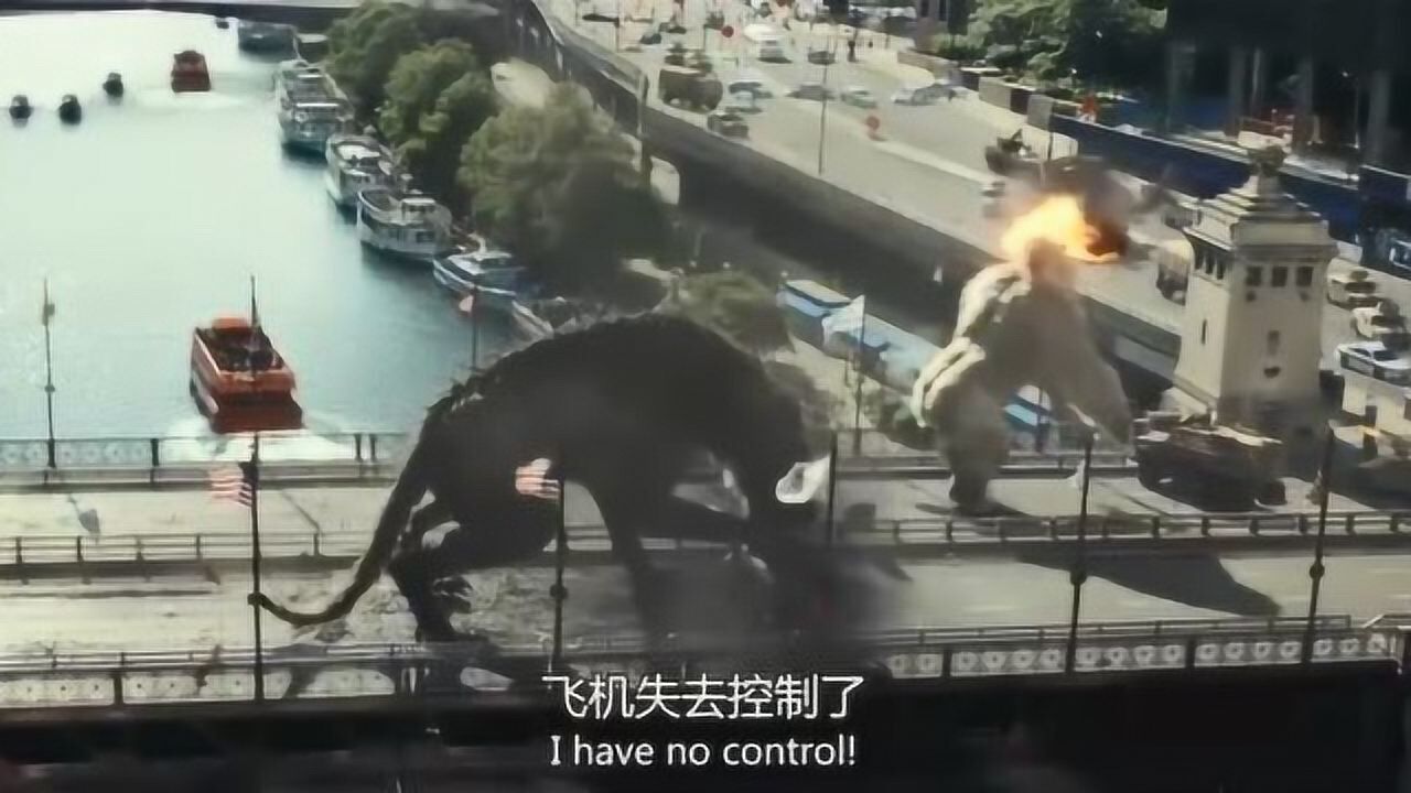 狂暴巨兽巨猿巨狼在街上乱窜直升机在空中射击猎捕大过瘾了