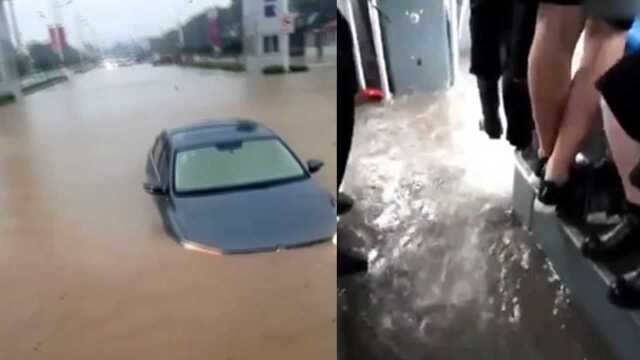 暴雨来袭!秦皇岛进入“水城”模式 车内乘客如“坐船”游街