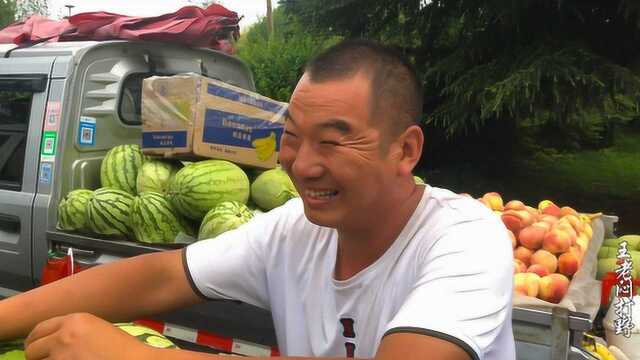 从宁夏拉一车西瓜到河南卖!能赚多少钱?听听老实卖瓜大叔的回答