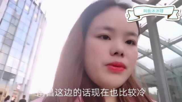 南昌梦时代广场依旧是很热闹的