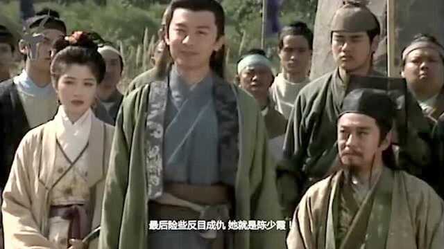 她是《笑傲江湖》里小师妹,《鹿鼎记》里的双儿,嫁豪门却破产