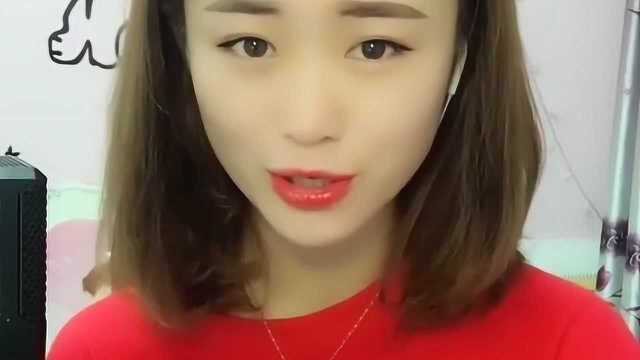 美女歌手一首民谣阿哥阿妹,歌声嘹亮余音绕梁,怎么听都不够