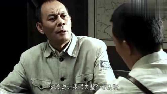 团长以为4个排人很少,听到小伙说一个排有500兵力,团长懵了!