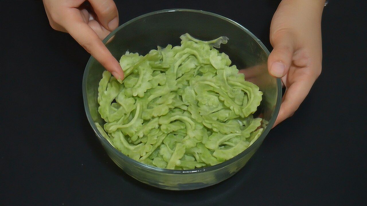 1280