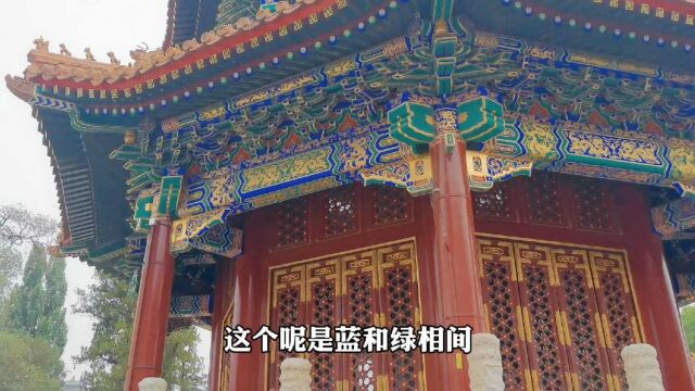 北京景山公园,明清两代的皇家花园,各式殿堂风格各异