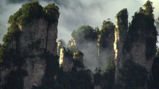 风景气势如虹!却不知何处?