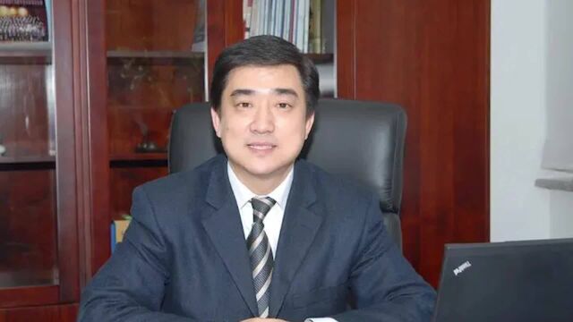 任市委书记一年后,“70后”教授跨省赴青海履新