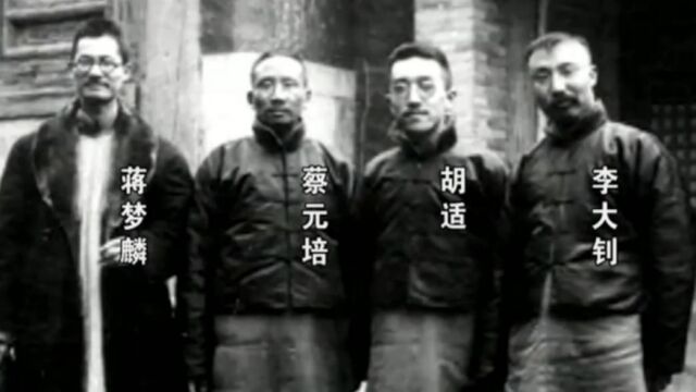 1917年,十月革命胜利后,苏俄用暴力打破旧世界为中国做出榜样