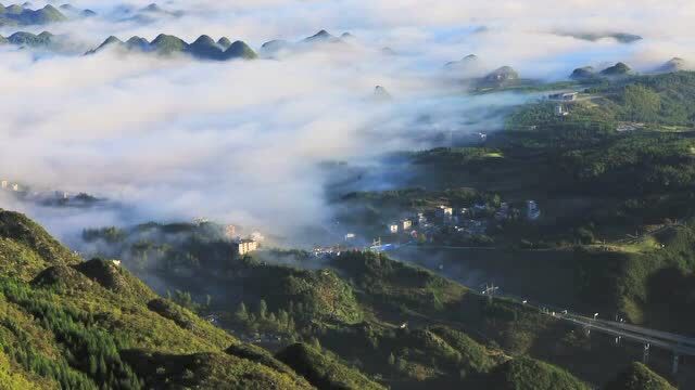 体验陡箐风情——“奋进新征程 建功新时代”大型主题采访活动侧记